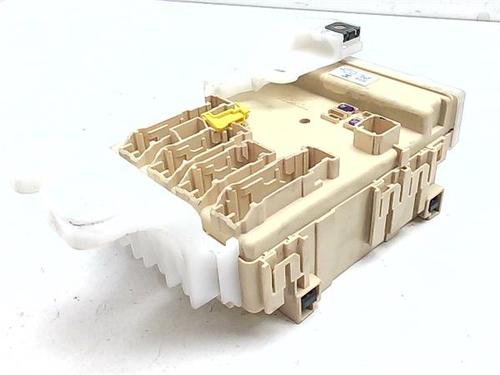Used Fuse box Fuse box 38399476 38399476