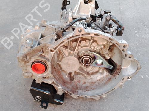 gearbox-kia-carens-iv-2013-39684702 main image