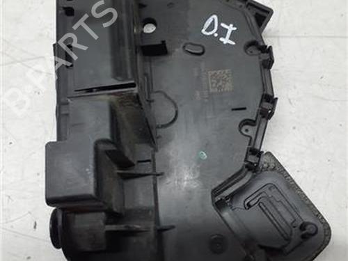 front-left-lock-vw-touran-5t1-2015-38364134 main image
