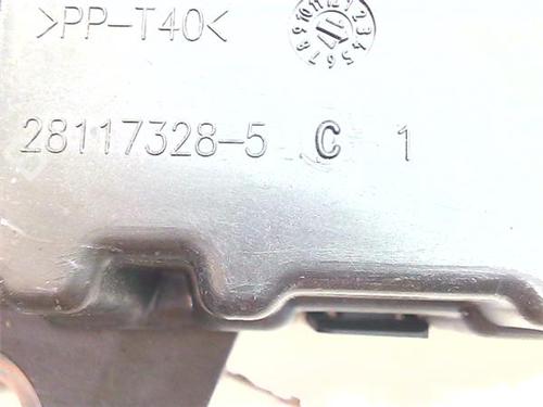 Fuse box RENAULT MASTER III Bus (JV) 2.3 dCi 145 FWD (JV0F, JV0S, JV0T) | BP38395257E1 - Image 3