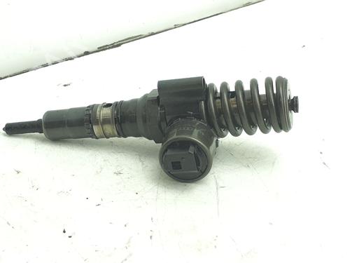 injector-vw-golf-v-1k1-2003-2004-2005-2006-2007-2008-2009-2010-38535735 main image