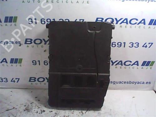 Used Fuse box Fuse box RENAULT MEGANE II Saloon (LM0/1_) 1.9 dCi (131 hp) 38353025 38353025