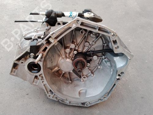 gearbox-renault-megane-iii-hatchback-bz01_-b3_-2008-39808346 main image