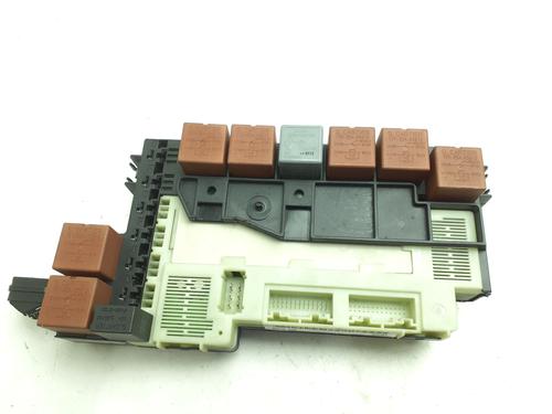 Elektronisk modul Elektronisk modul RENAULT CLIO I (B/C57_, 5/357_) 1.1 (46 hp) 38403832 38403832