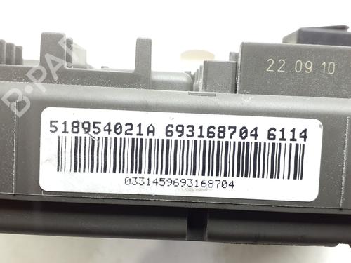 Fuse box BMW X5 (E70) xDrive 30 d | BP38400500E1 - Image 5