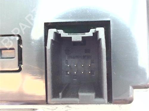 display-monitor-opel-astra-j-saloon-2012-38399232 main image