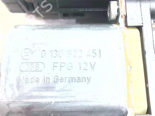 Right front window motor VW PASSAT B6 (3C2) 2.0 TDI 16V | BP38439961E20 - Image 4