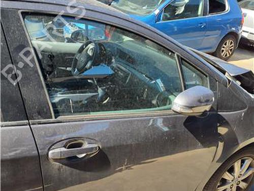 Used Right front door Right front door 38398887 38398887