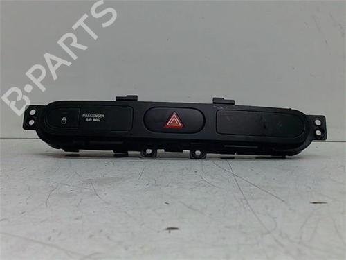 Warning switch KIA CARENS IV 1.7 CRDi | BP38376704I22 - Image 4