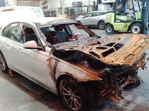 Used Parts BMW 3 (F30, F80) 318 d 5008456