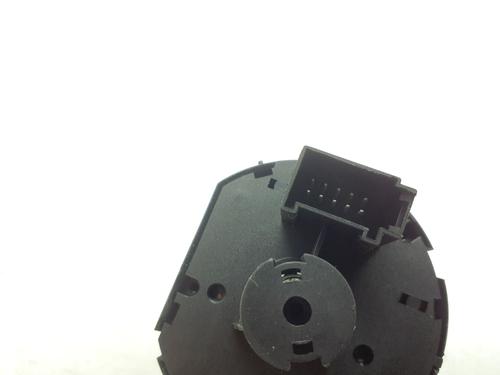 Headlight switch VW PASSAT B6 (3C2) 2.0 TDI | BP39538098I24 - Image 4