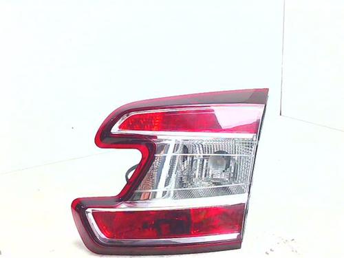 right-tailgate-light-renault-megane-iv-grandtour-k9amn_-2016-38397701 main image