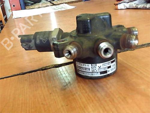 Used Injection rail Injection rail 38352568 38352568