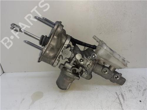 Brake master cylinder RENAULT ZOE (BFM_) ZOE | BP38358408M77 - Image 4