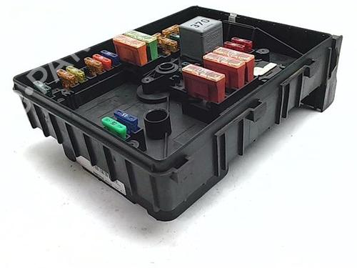 Fuse box SEAT LEON (1P1) 1.6 TDI | BP38398817E1 - Image 4