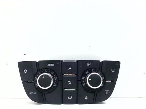 climate-control-opel-astra-j-saloon-2012-38383807 main image
