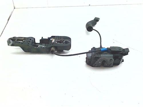 front-right-lock-renault-megane-iv-grandtour-k9amn_-2016-38390497 main image