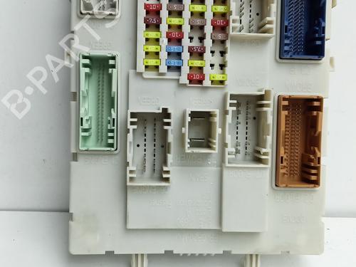 Used Fuse box Fuse box 39470319 39470319