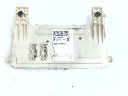 Used Fuse box Fuse box 38399650 38399650