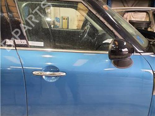 right-front-door-mini-mini-countryman-f60-2016-38399828 main image