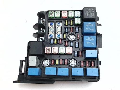 Used Fuse box Fuse box 38354640 38354640
