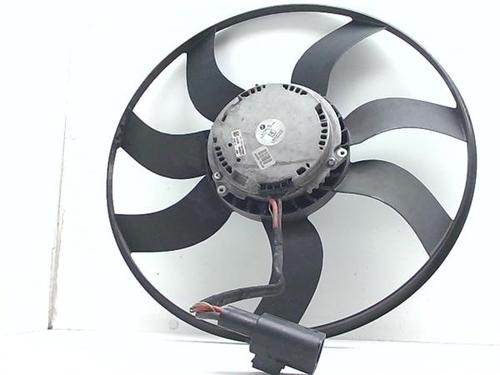 radiator-fan-bmw-5-touring-f11-2009-2010-2011-2012-2013-2014-2015-2016-2017-38382281 main image