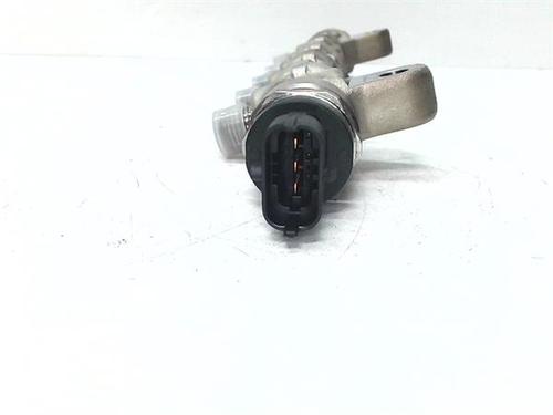 Injection rail KIA CARENS IV 1.7 CRDi | BP38388591M98 - Image 4