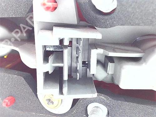 Used Left taillight Left taillight ALFA ROMEO 147 (937_) 1.9 JTD (937.AXD1A, 937.BXD1A, 937.AXV1A, 937.BXB1A,... (115 hp) 38399459 38399459