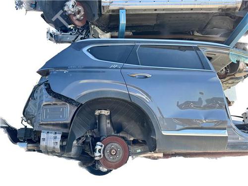 Used Right rear fenders Right rear fenders 38381559 38381559