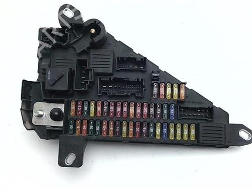 Used Fuse box Fuse box 38375635 38375635