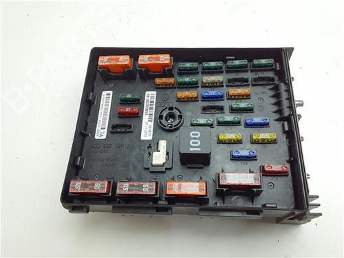 Used Fuse box Fuse box 38372702 38372702