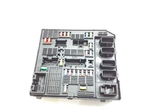 Used Fuse box Fuse box 38752867 38752867