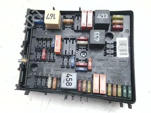 Used Fuse box Fuse box 38405012 38405012