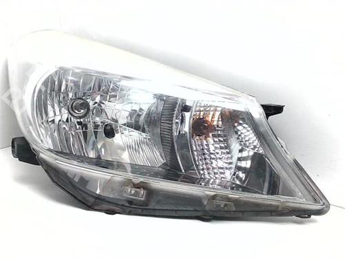 right-headlight-toyota-yaris-_p13_-2010-2011-2012-2013-2014-2015-2016-2017-2018-2019-2020-38376352 main image