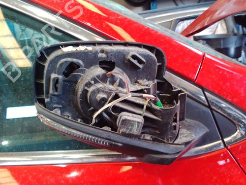right-mirror-renault-kadjar-ha_-hl_-2015-39203941 main image
