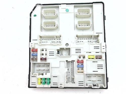 Used Fuse box Fuse box 38398771 38398771