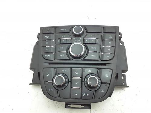 switch-opel-astra-j-saloon-2012-38373964 main image