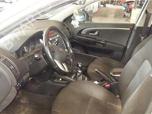 Fuse box KIA CEED (CD) 1.6 CRDi 115 | BP38357546E1 - Image 7