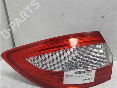 left-taillight-ford-mondeo-iv-saloon-ba7-2007-2008-2009-2010-2011-2012-2013-2014-2015-38362607 main image