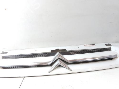 Used Grille Grille 38349600 38349600