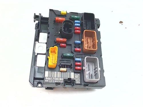 Used Fuse box Fuse box 38390524 38390524