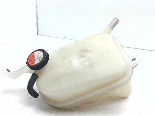 expansion-tank-toyota-auris-_e18_-2012-2013-2014-2015-2016-2017-2018-2019-38394730 main image