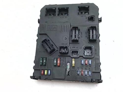 Used Fuse box Fuse box 38373184 38373184