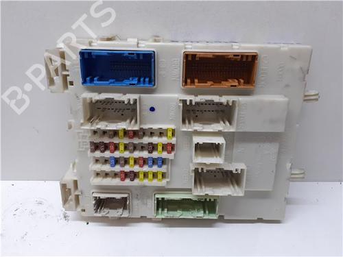 fuse-box-ford-focus-iii-saloon-2010-2011-2012-2013-2014-2015-2016-2017-2018-2019-2020-38356170 main image