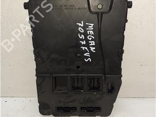 Used Fuse box Fuse box 38358040 38358040