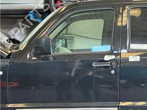 Used Left front door Left front door 38378047 38378047