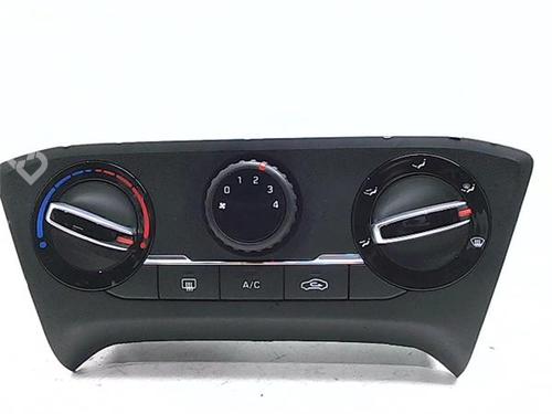 climate-control-hyundai-i20-i-pb-pbt-2008-2009-2010-2011-2012-2013-2014-2015-38352858 main image