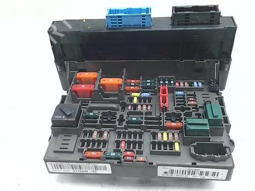 Used Fuse box Fuse box 38352088 38352088