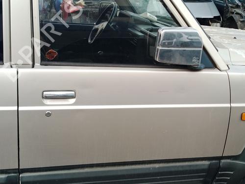 Dør højre fortil Dør højre fortil NISSAN PATROL GR IV (Y60, GR) 2.8 TD (Y60A) (116 hp) 39687820 39687820