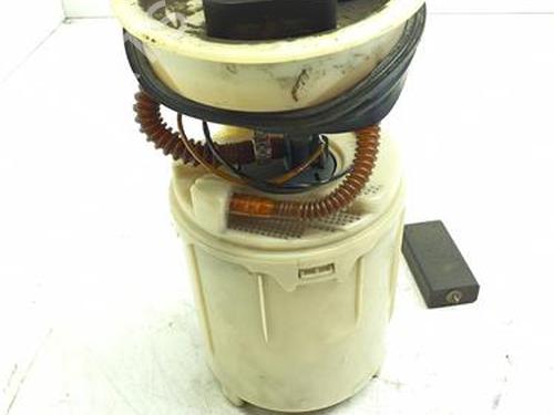 Used Fuel pump Fuel pump 38404456 38404456